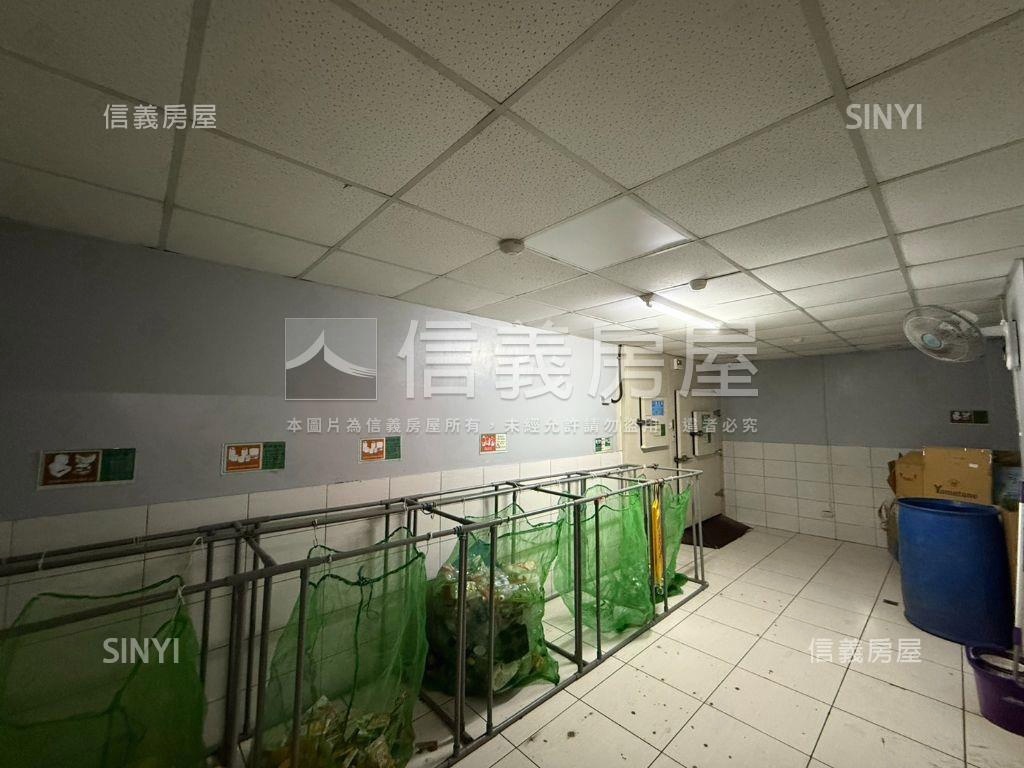 鼎藏璞麗雙併四房車位房屋室內格局與周邊環境