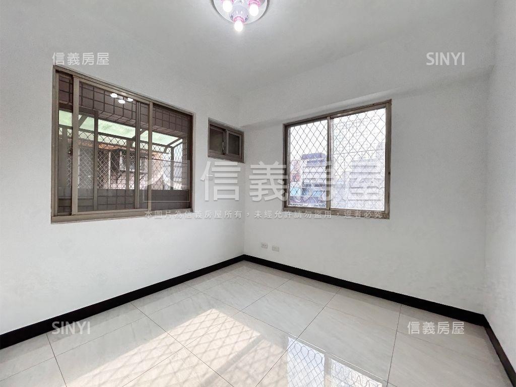 頂好新象精美三房房屋室內格局與周邊環境