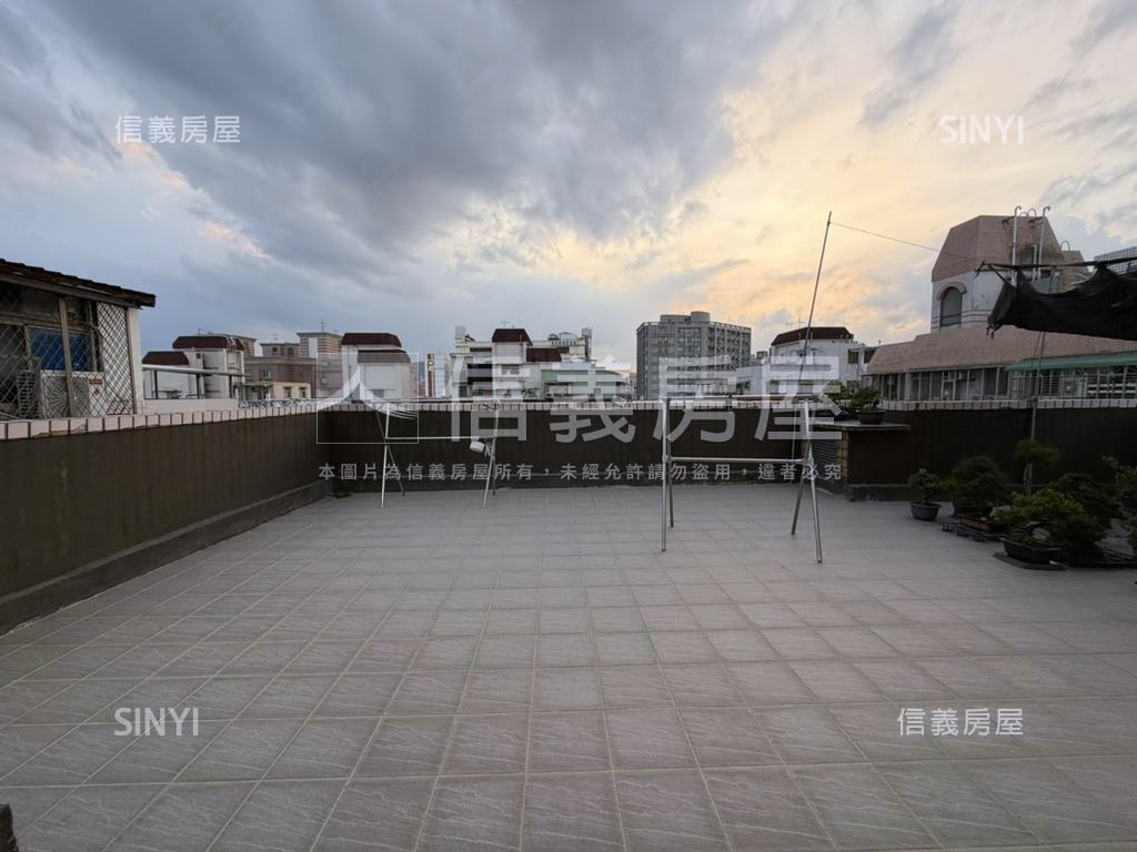 頂好新象精美三房房屋室內格局與周邊環境