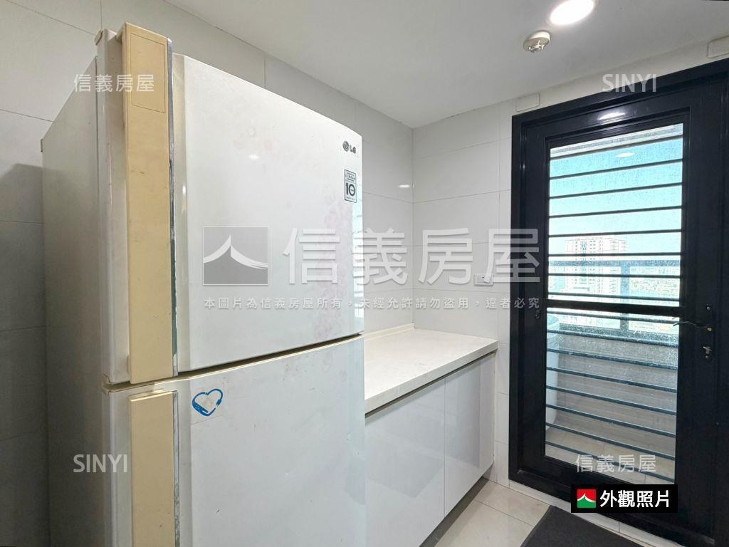 霸景！湖美麗採光四房平車房屋室內格局與周邊環境