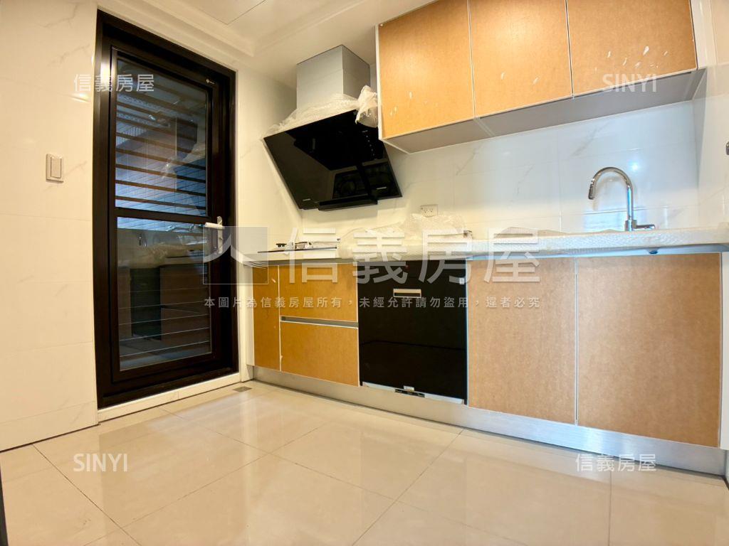 遠雄藏萃｜景觀四房平車宅房屋室內格局與周邊環境