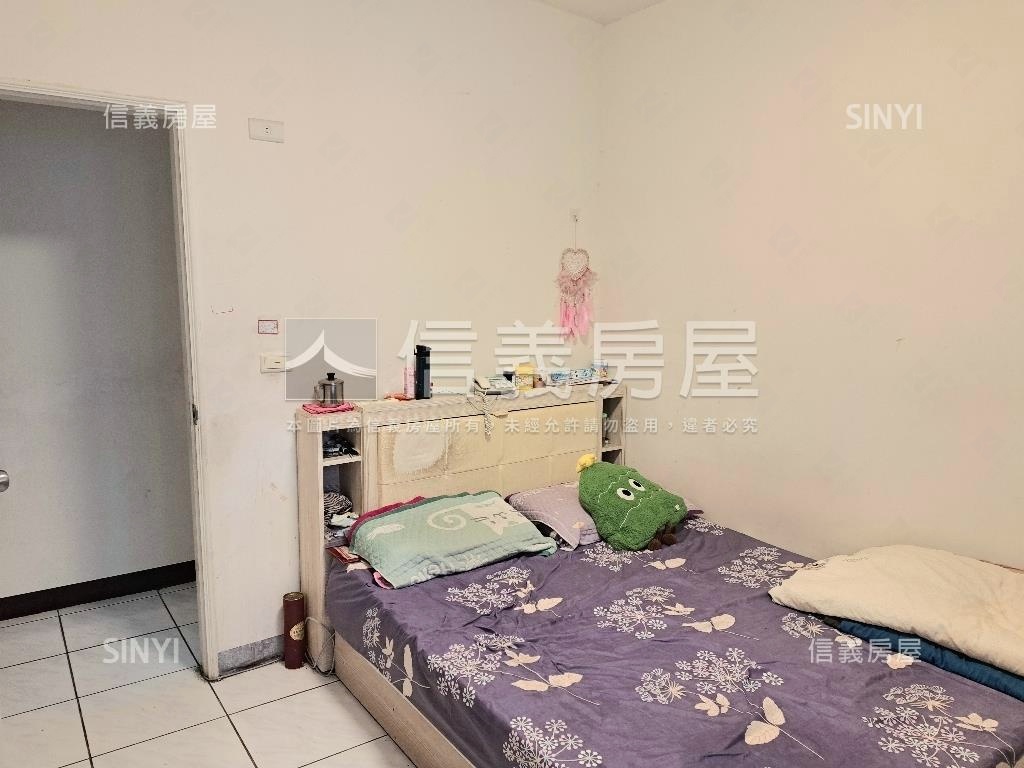 低總價中興商圈美三房平車房屋室內格局與周邊環境