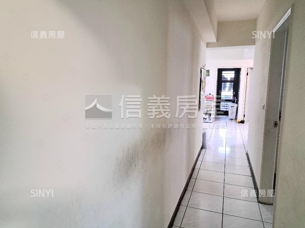 低總價中興商圈美三房平車房屋室內格局與周邊環境