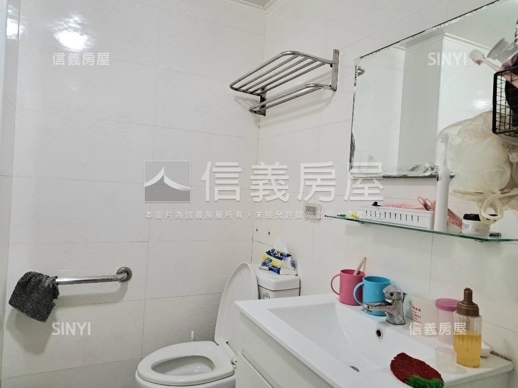 低總價中興商圈美三房平車房屋室內格局與周邊環境
