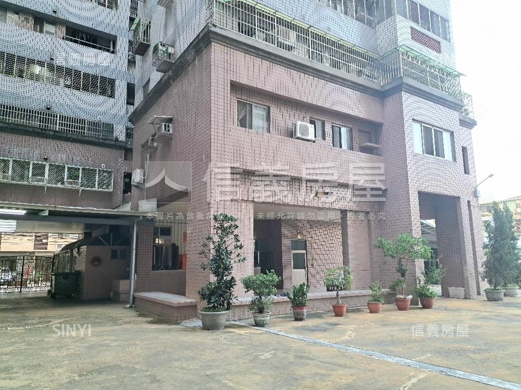 低總價中興商圈美三房平車房屋室內格局與周邊環境