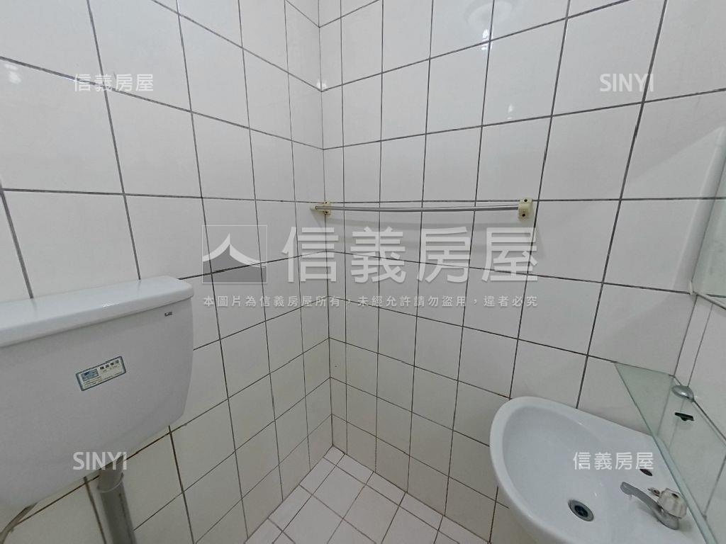 近捷運低總價三樓兩房房屋室內格局與周邊環境