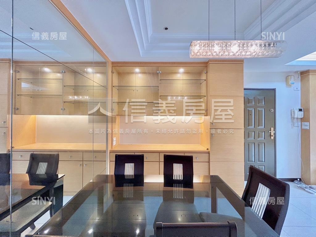 黃金次頂樓美學苑三房平車房屋室內格局與周邊環境