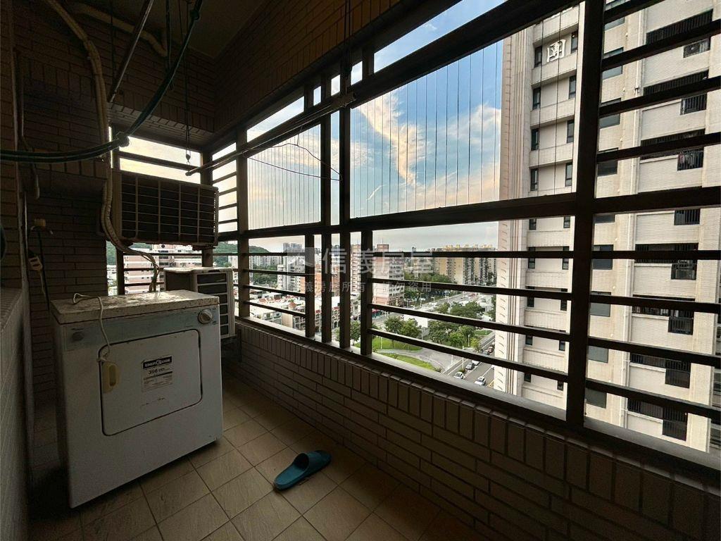 美術館一層一戶五房雙併戶房屋室內格局與周邊環境
