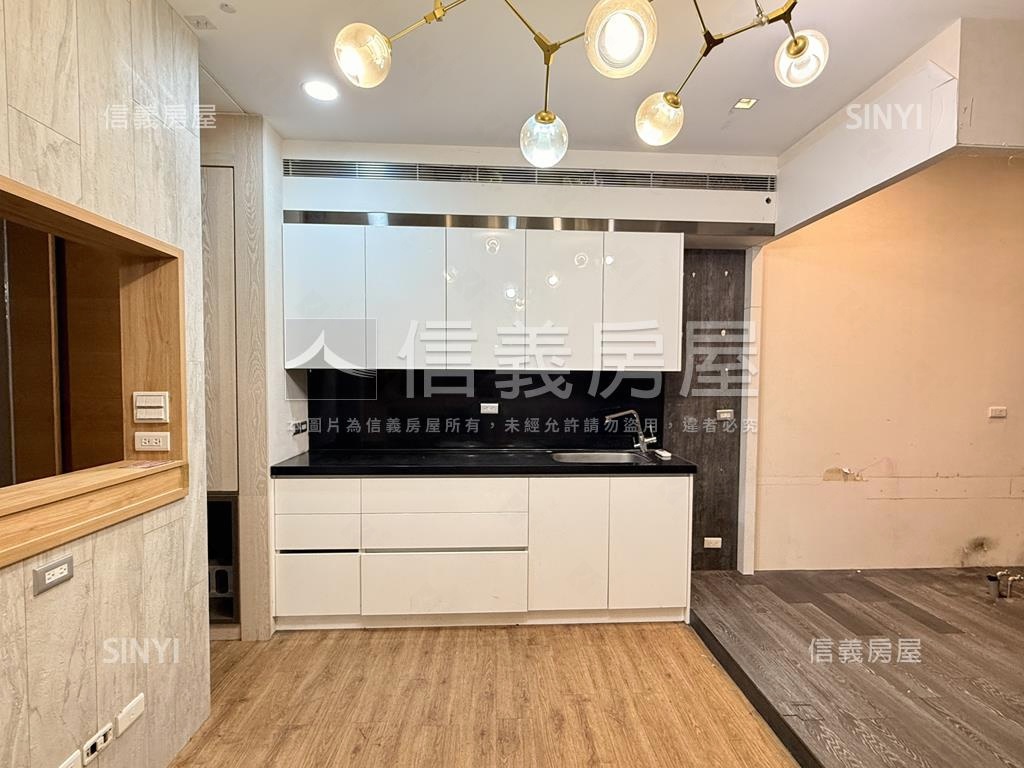 小資救星５．７米面寬店面房屋室內格局與周邊環境