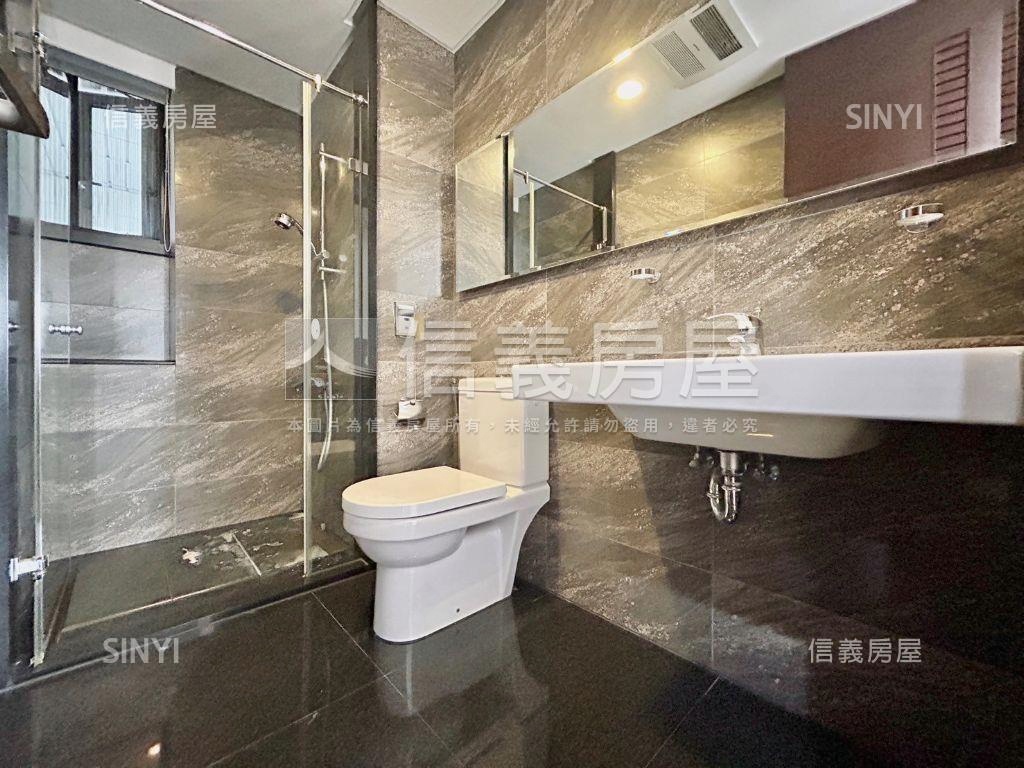 喬立悅容雙車位房屋室內格局與周邊環境