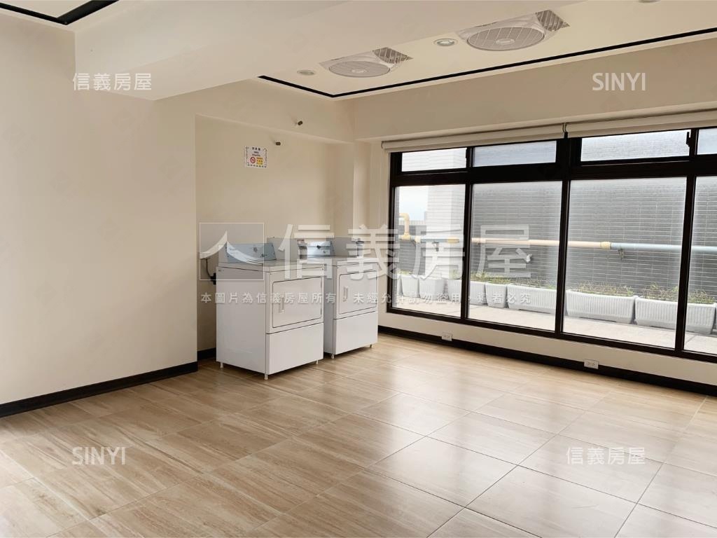 近公園城又青美裝兩房車位房屋室內格局與周邊環境