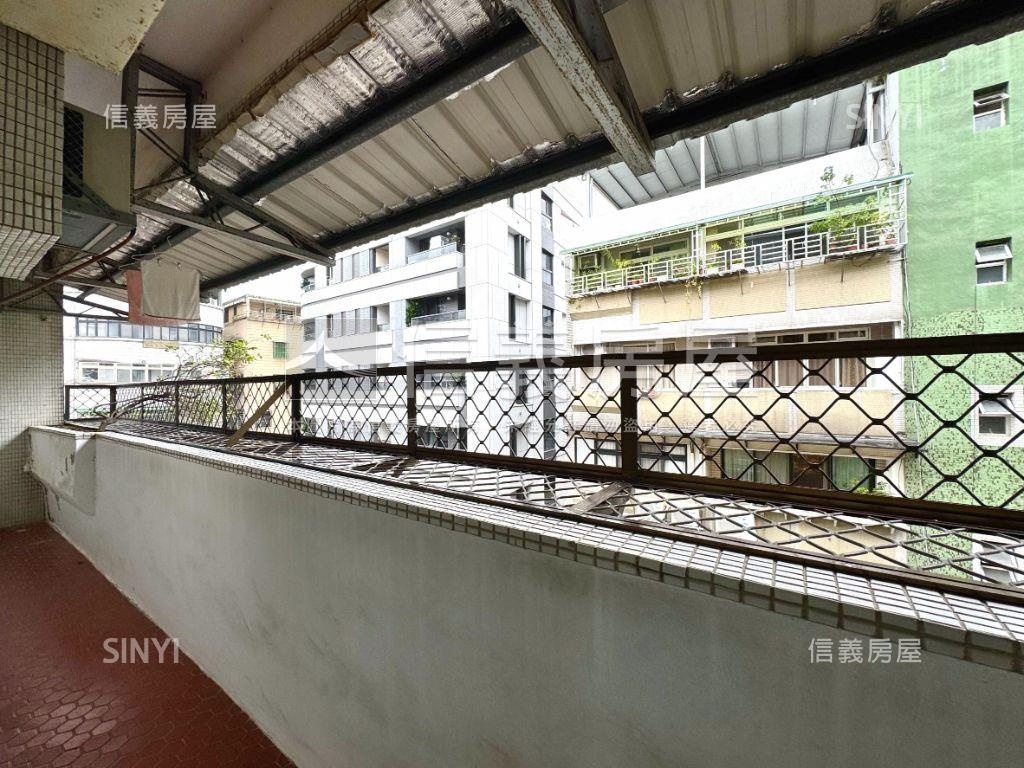 大坪林靜巷邊間公寓房屋室內格局與周邊環境