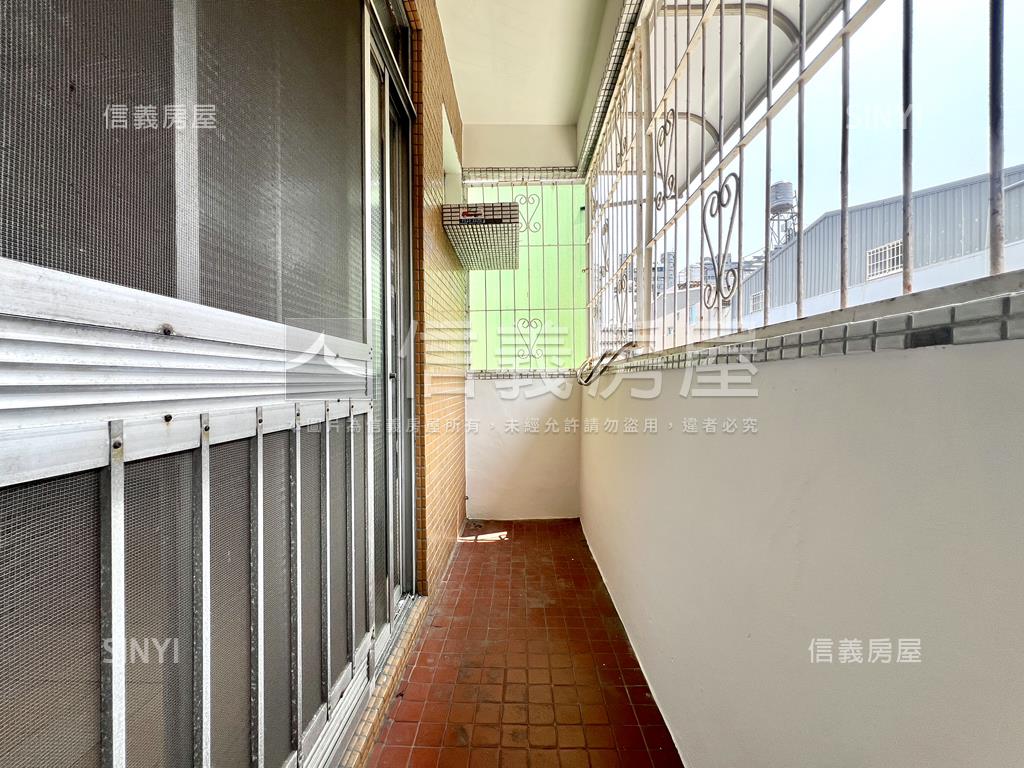 ㊝裕豐街★邊間採光二樓寓房屋室內格局與周邊環境