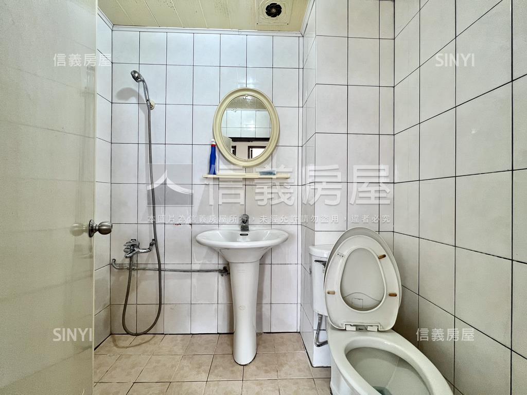 ㊝裕豐街★邊間採光二樓寓房屋室內格局與周邊環境