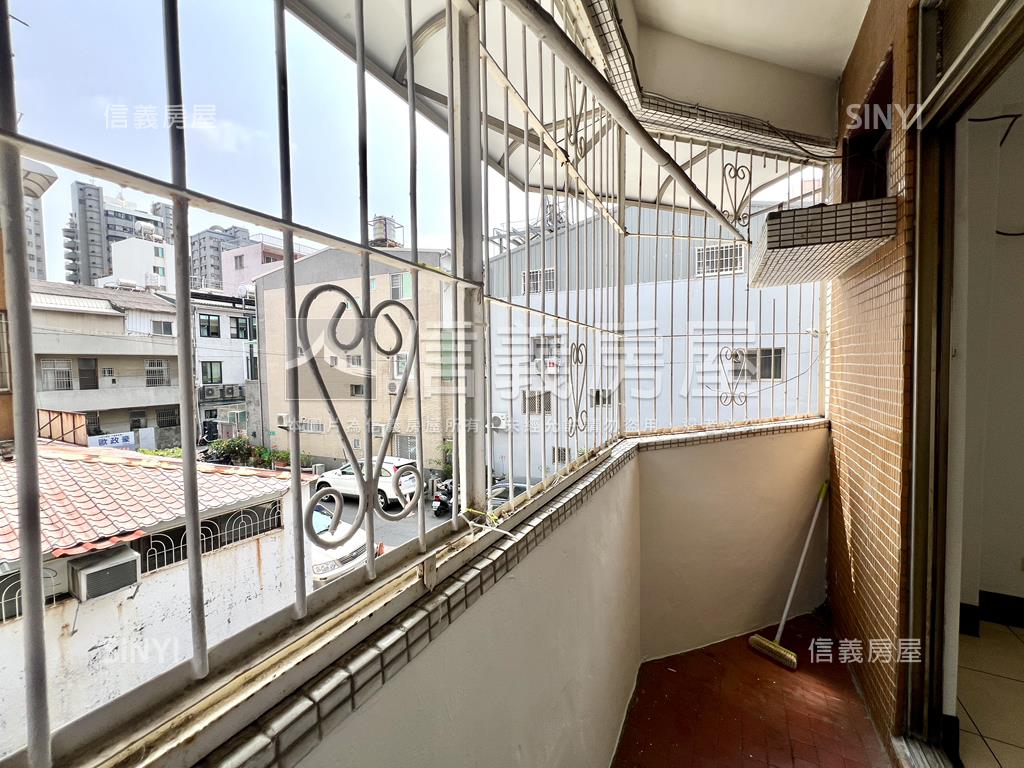 ㊝裕豐街★邊間採光二樓寓房屋室內格局與周邊環境