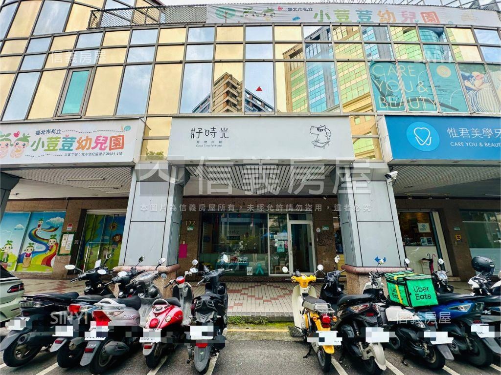 福華商場旁★收租店面房屋室內格局與周邊環境
