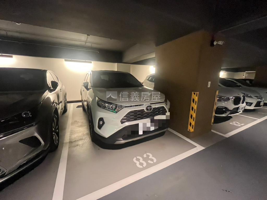 柏麗景觀高樓邊間宅房屋室內格局與周邊環境