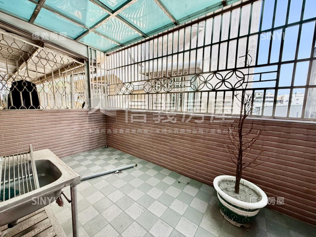 １４年大地坪孝親朝南車墅房屋室內格局與周邊環境