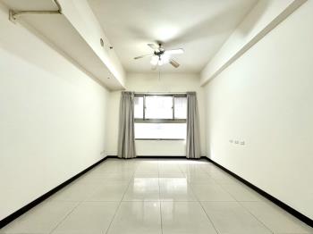 Ａ７皇翔三房車位