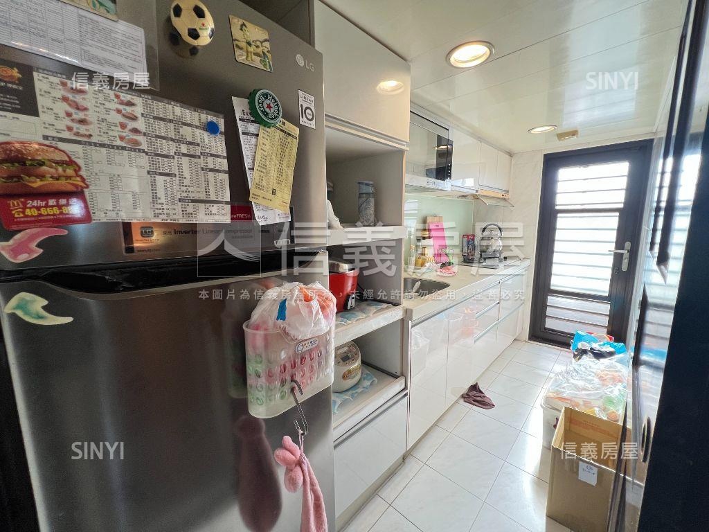新莊捷運僑星福華公園美屋房屋室內格局與周邊環境