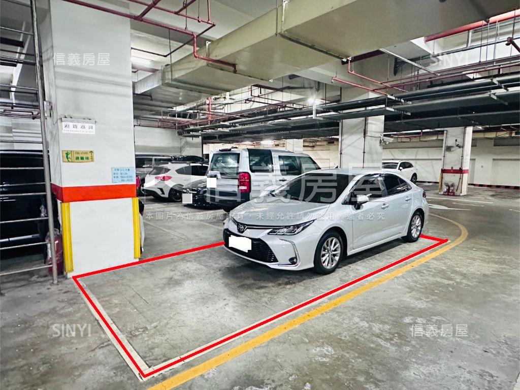 南京復興華航旁坡平車位房屋室內格局與周邊環境