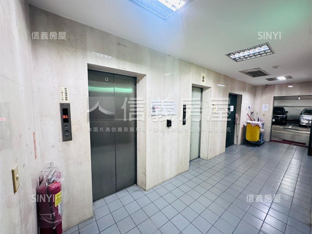 南京復興華航旁坡平車位房屋室內格局與周邊環境