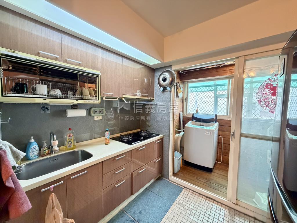 永春捷運海華稀有三房華廈房屋室內格局與周邊環境