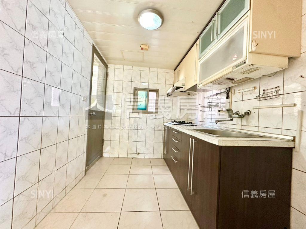 崇明居高樓採光三房平車房屋室內格局與周邊環境