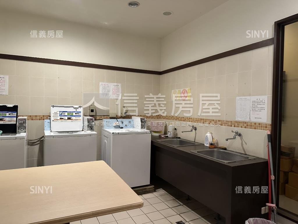 推薦挑高附坡平美居房屋室內格局與周邊環境