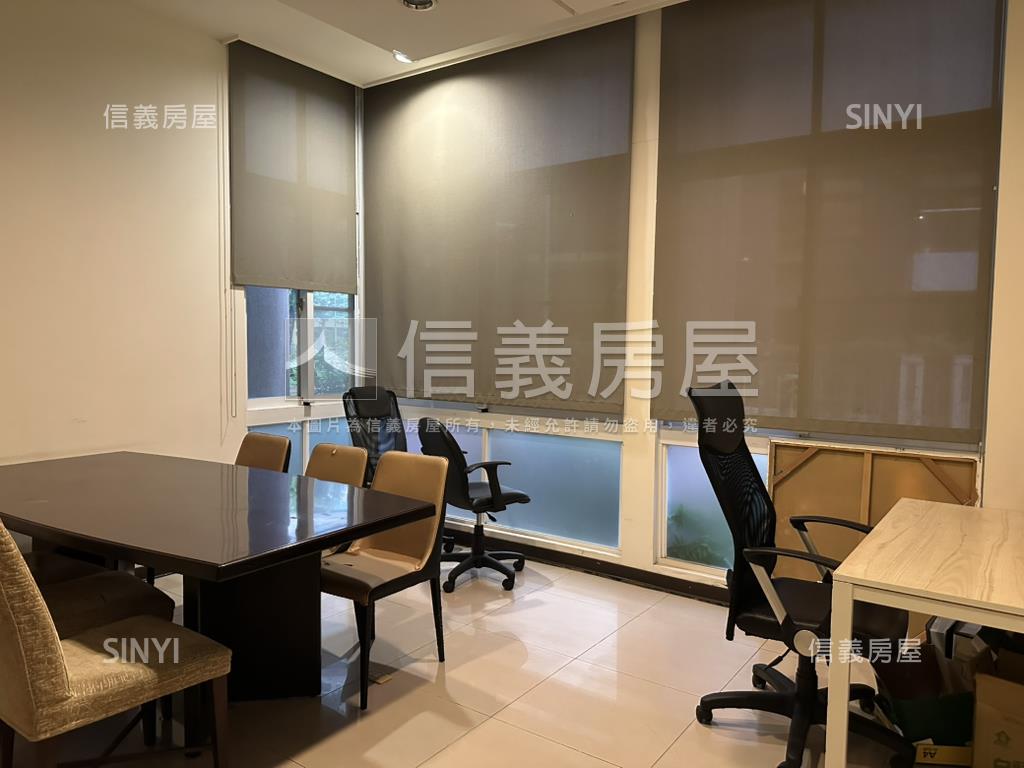 推薦挑高附坡平美居房屋室內格局與周邊環境