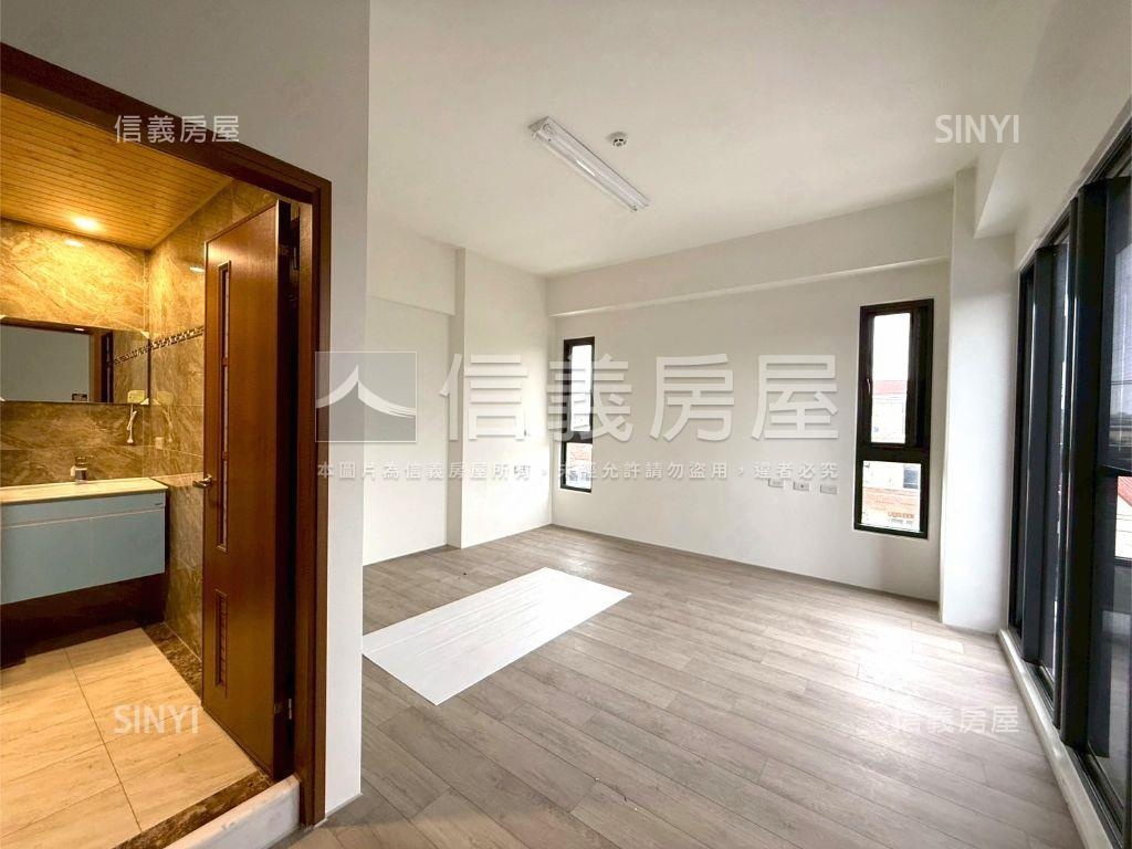 新化全新角窗７－１１店面房屋室內格局與周邊環境