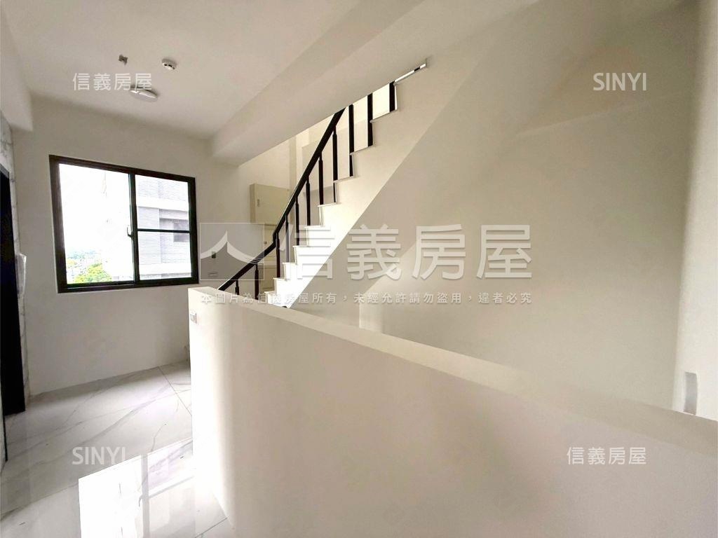 新化全新角窗７－１１店面房屋室內格局與周邊環境