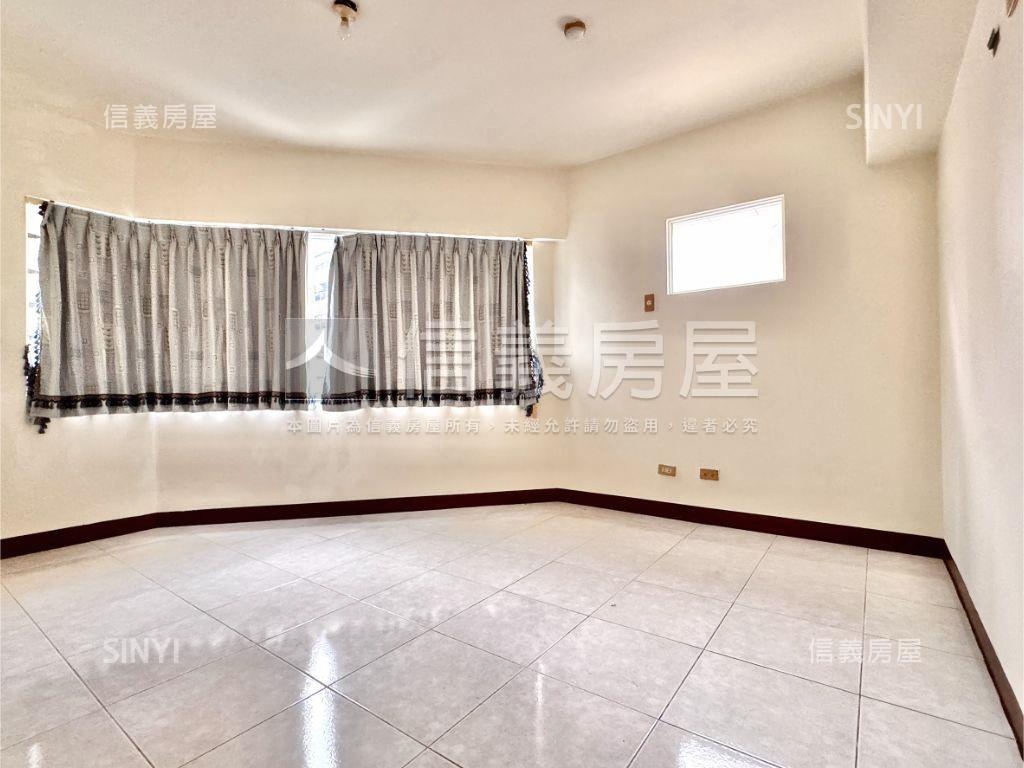 左營華夏扶輪公園旁大四房房屋室內格局與周邊環境