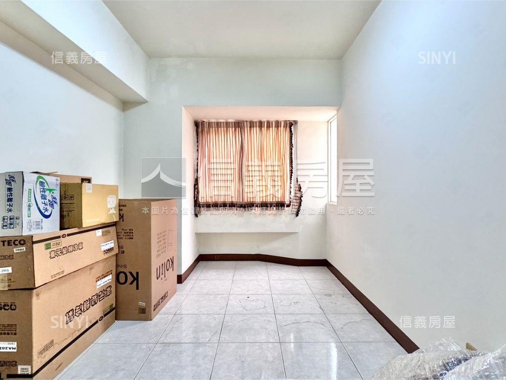 左營華夏扶輪公園旁大四房房屋室內格局與周邊環境