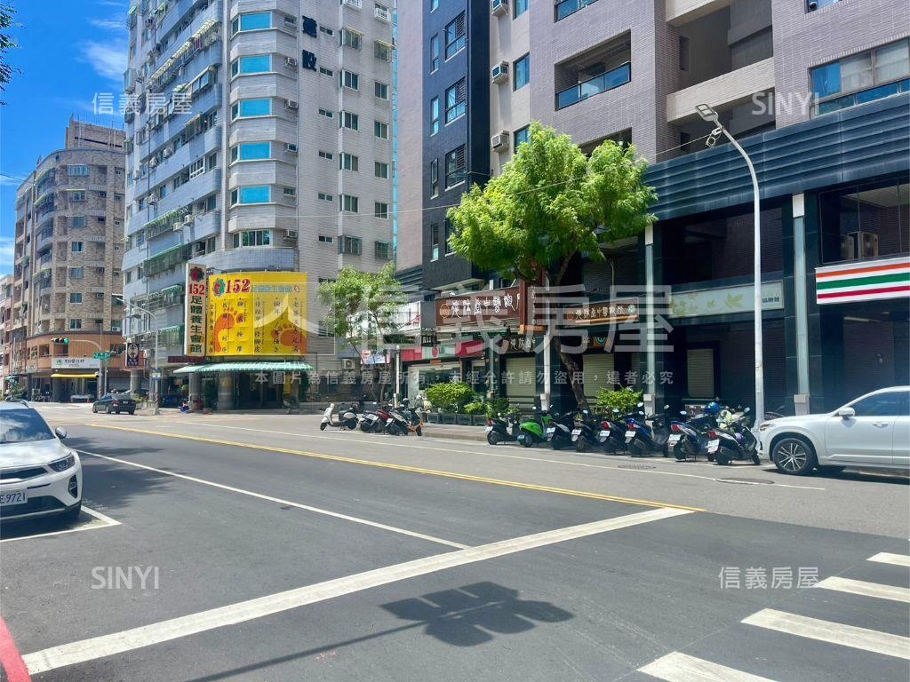 左營華夏扶輪公園旁大四房房屋室內格局與周邊環境