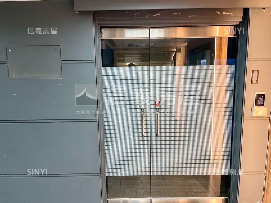 忠孝東路高樓４３坪房屋室內格局與周邊環境