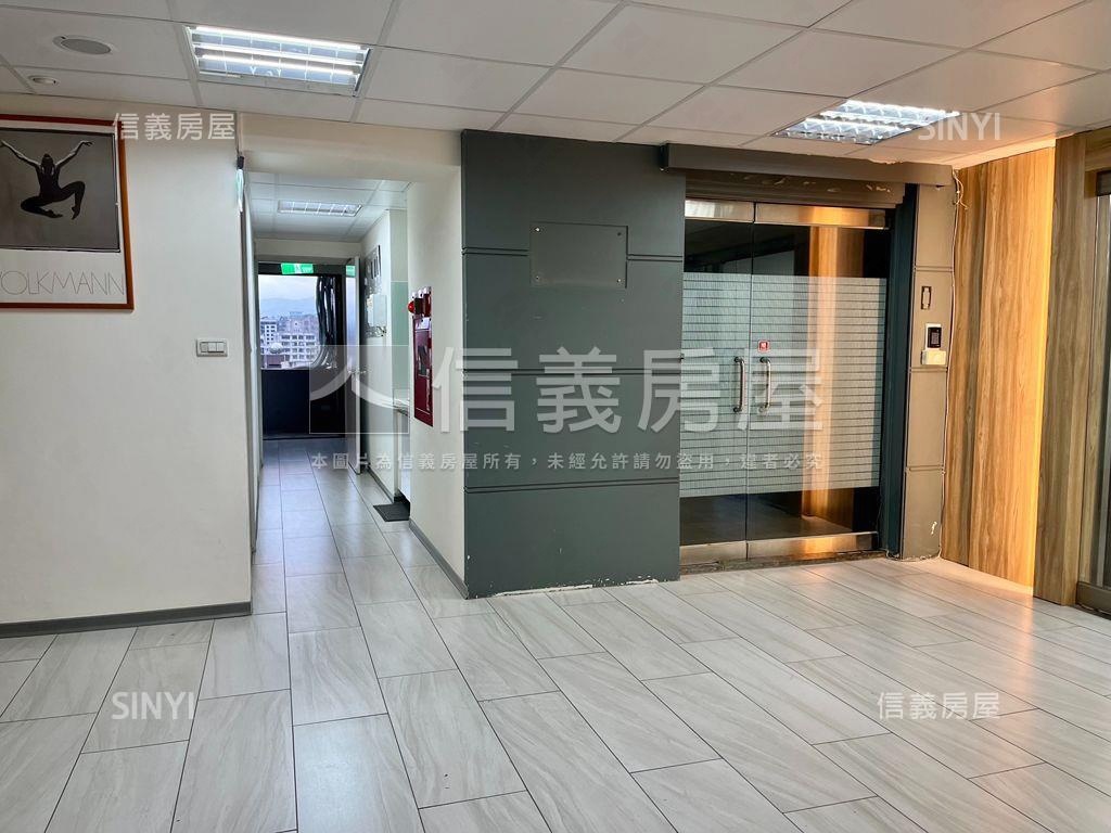 忠孝東路高樓４３坪房屋室內格局與周邊環境