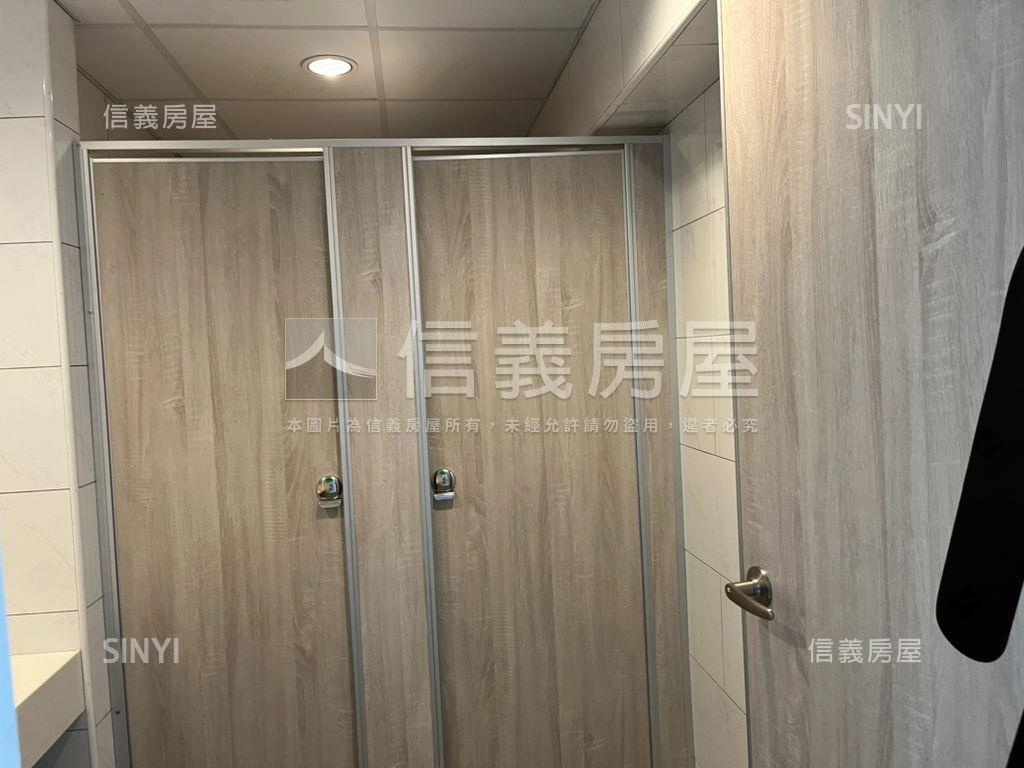 忠孝東路高樓４３坪房屋室內格局與周邊環境