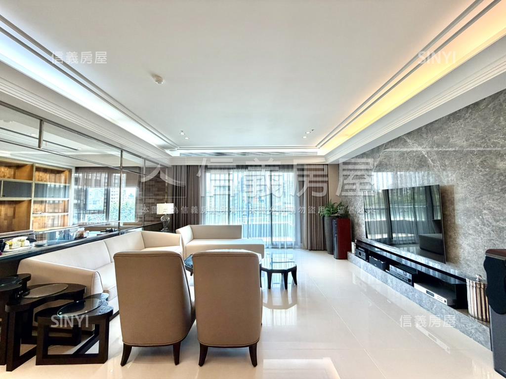 連銓天廈豪邸大戶房屋室內格局與周邊環境