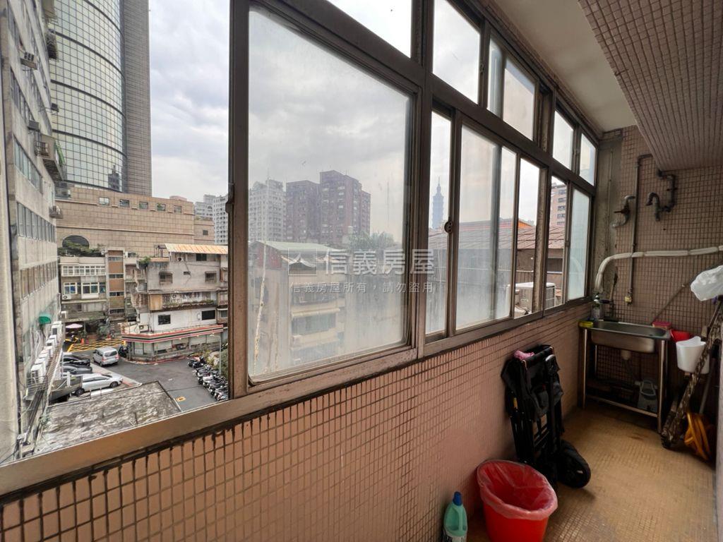 專任！嘉樂邊間三房帶車位房屋室內格局與周邊環境