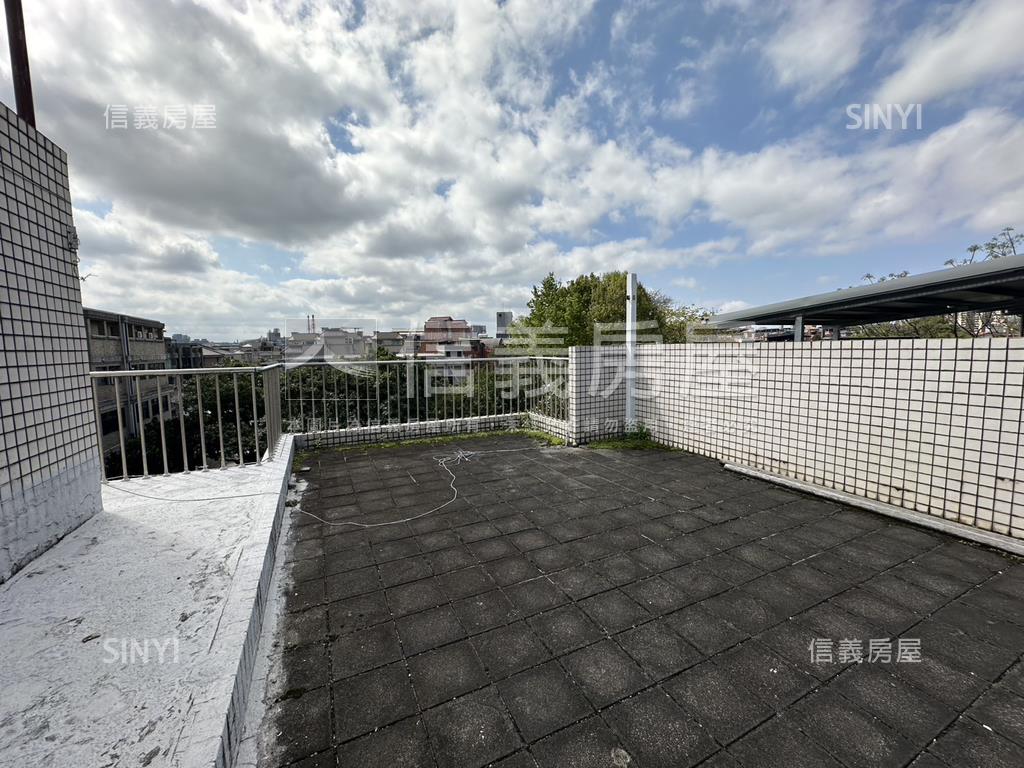 獨棟麗園透天房屋室內格局與周邊環境