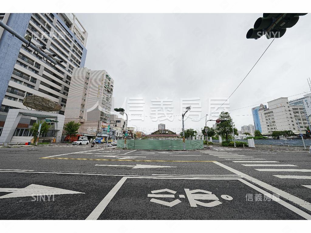 台南運河旁１６４坪商業地房屋室內格局與周邊環境