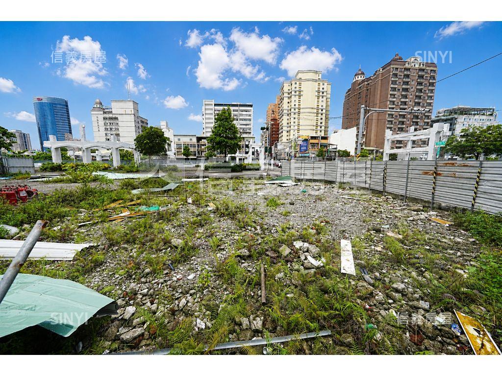 台南金華路１６４坪商業地房屋室內格局與周邊環境