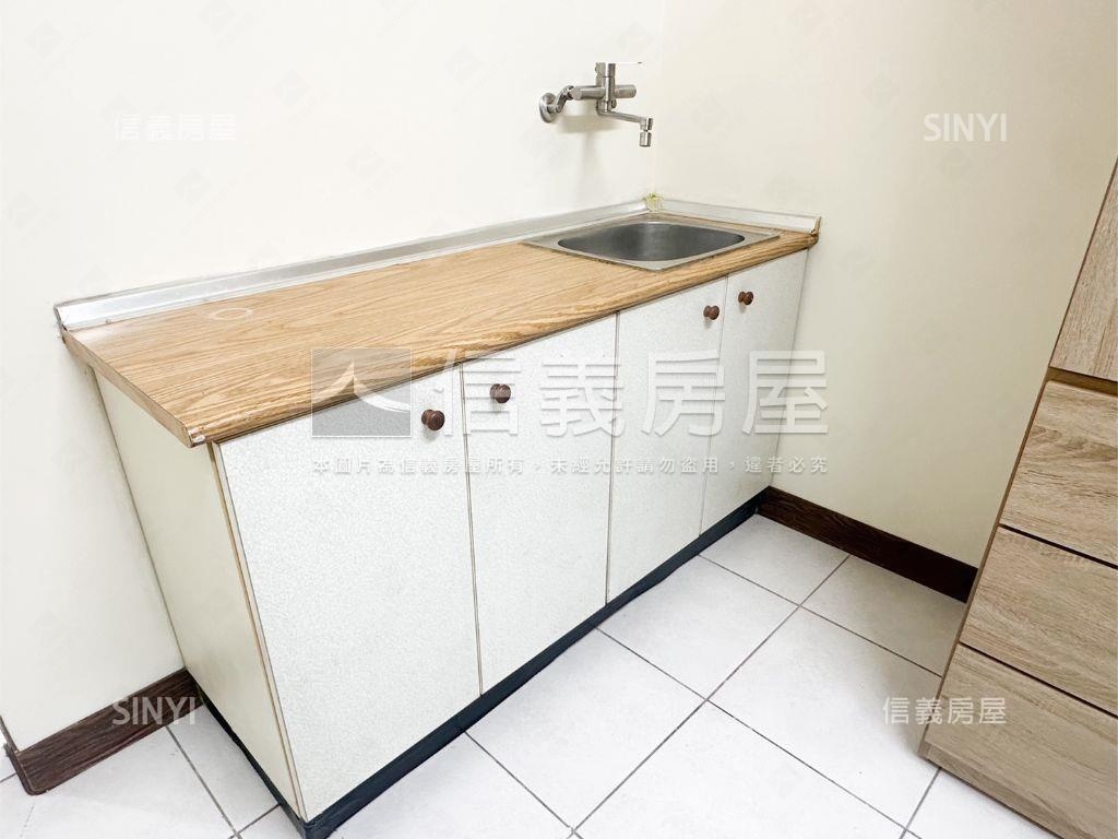 國資圖美視野陽台套房房屋室內格局與周邊環境