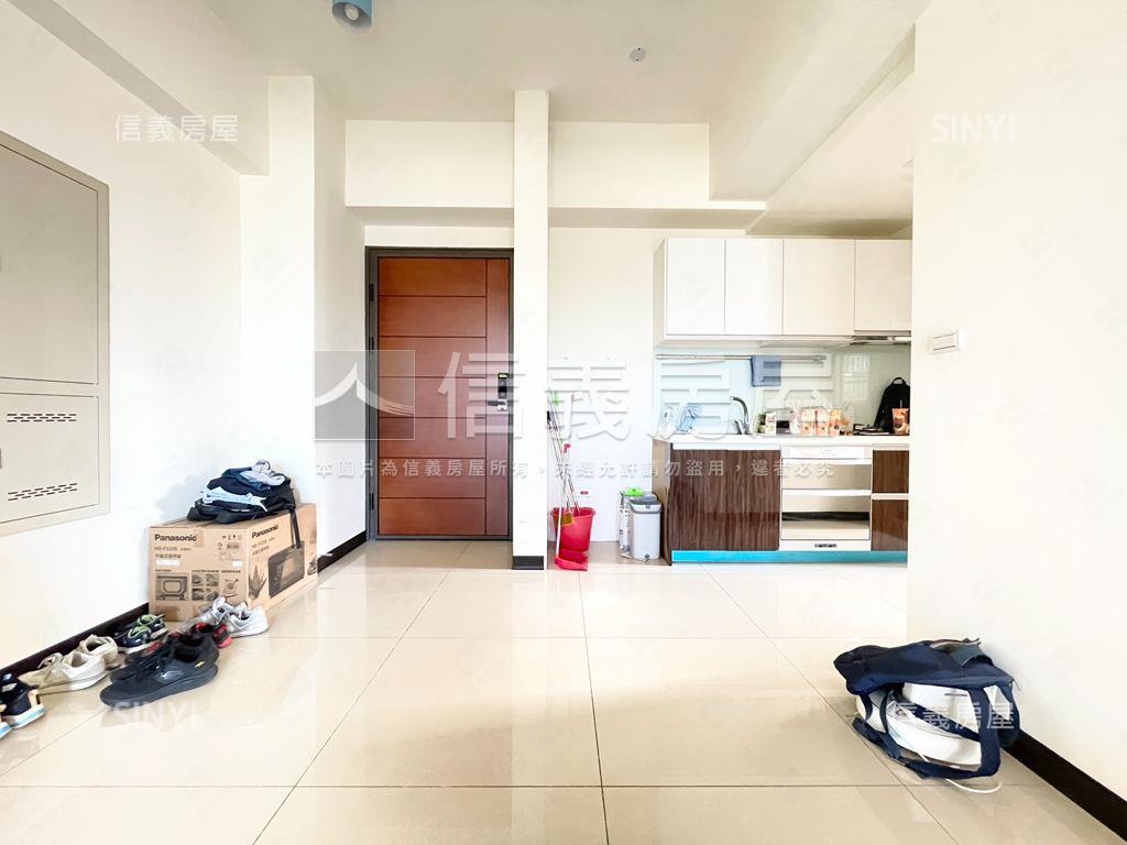 近十三期視野三房平面車位房屋室內格局與周邊環境