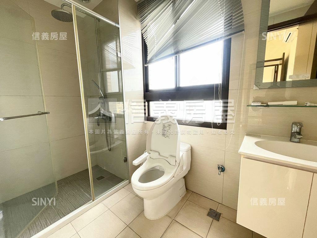 近十三期視野三房平面車位房屋室內格局與周邊環境