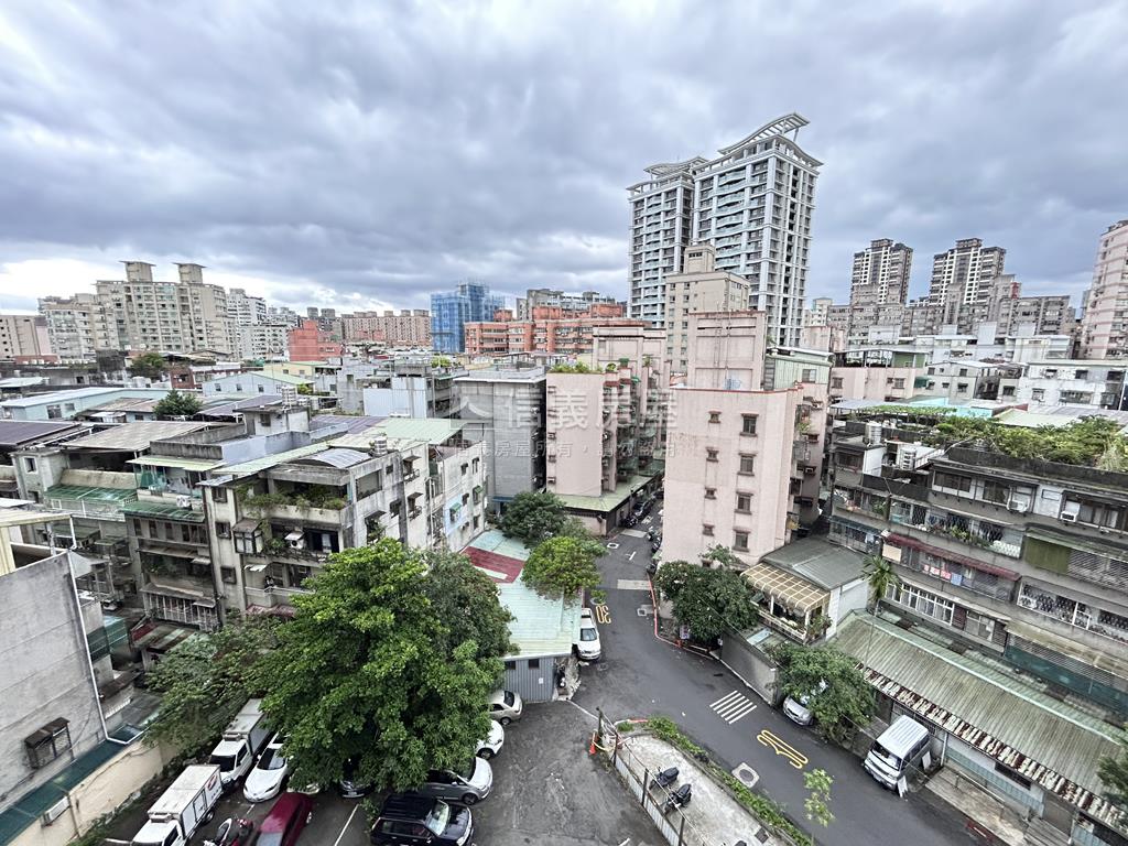 專任蒲陽南山兩房房屋室內格局與周邊環境