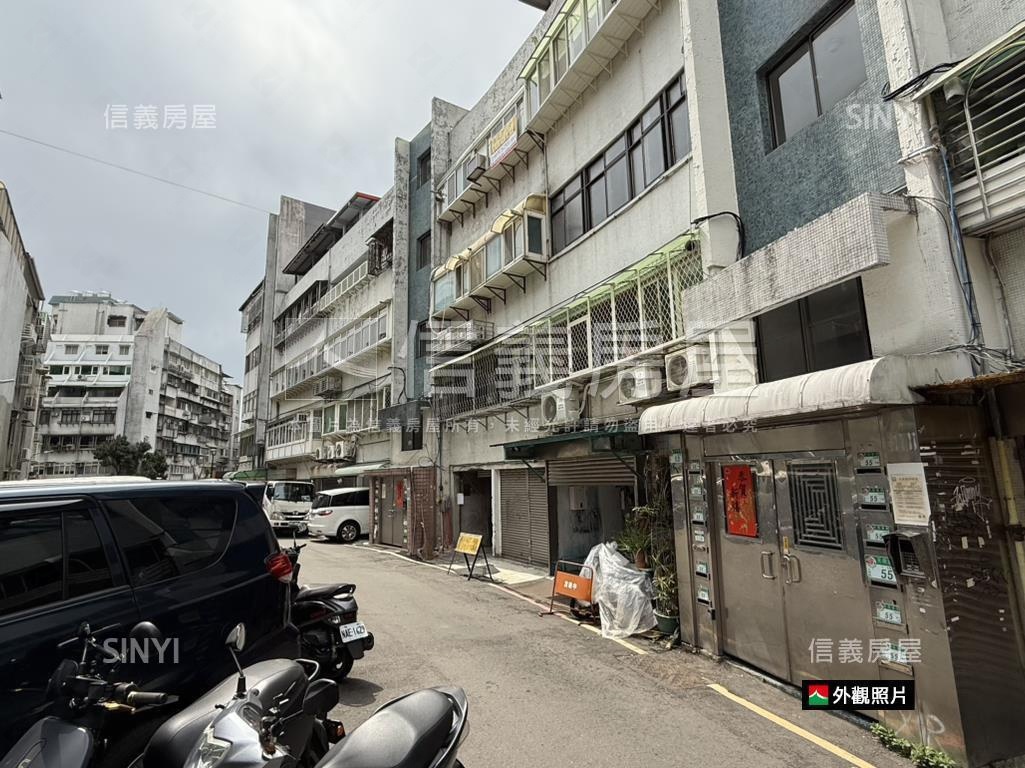 天母美麗邊間方正四房房屋室內格局與周邊環境