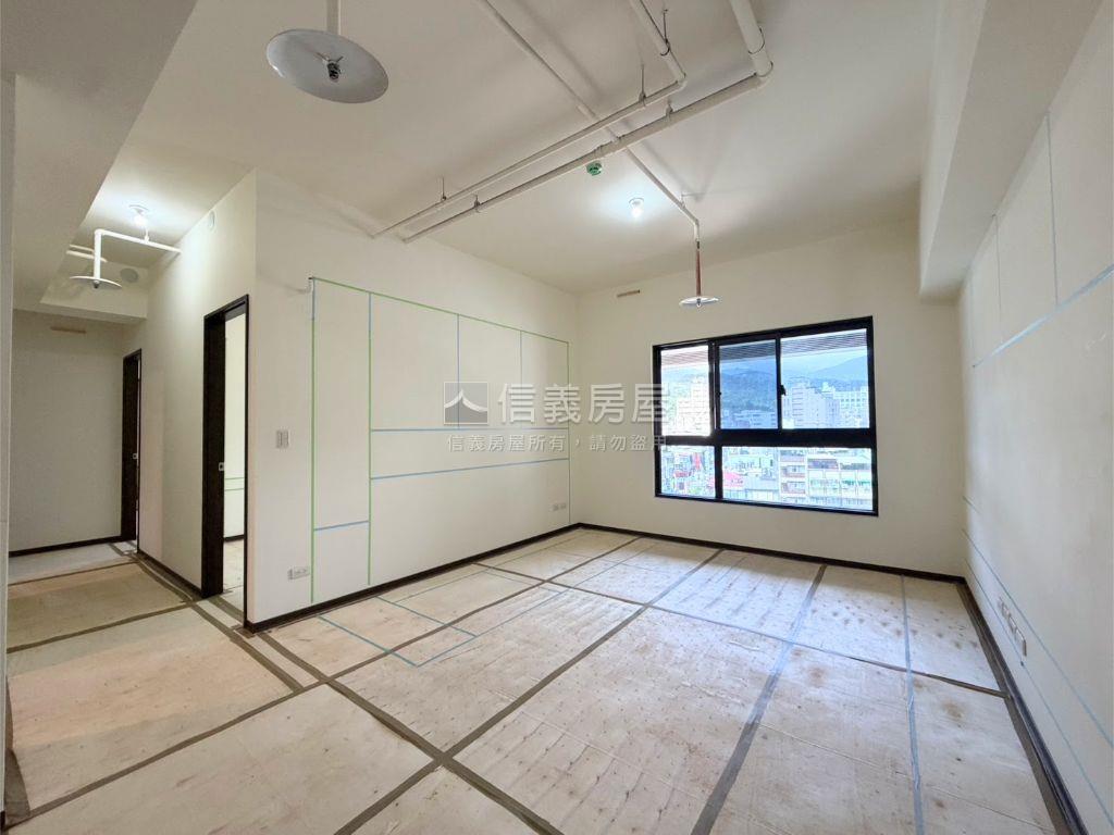天母常玉珍稀Ｂ棟三房車位房屋室內格局與周邊環境