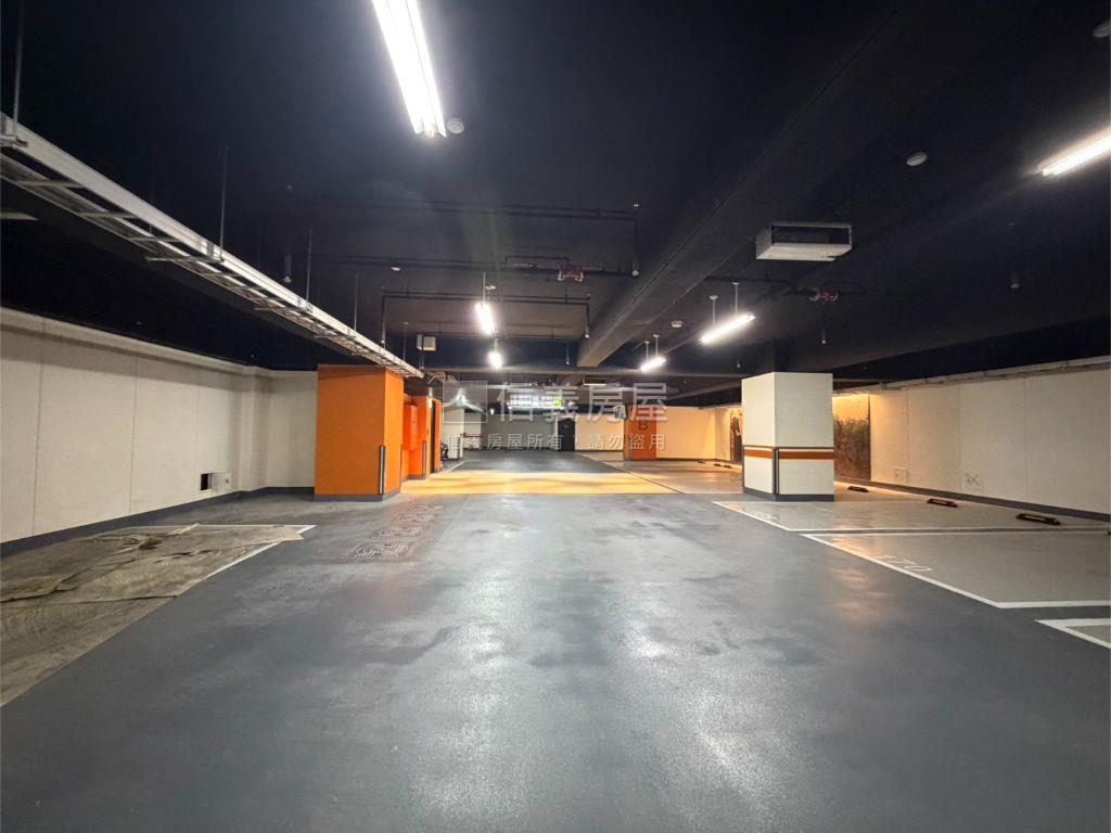 天母常玉珍稀Ｂ棟三房車位房屋室內格局與周邊環境